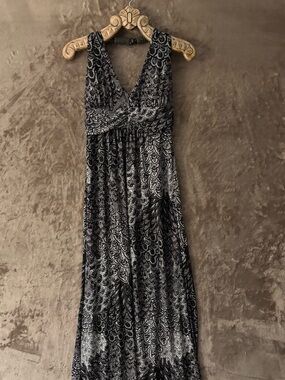 DNLA Sport Black and White Paisley V‑Neck Maxi Dress Women’s Size S